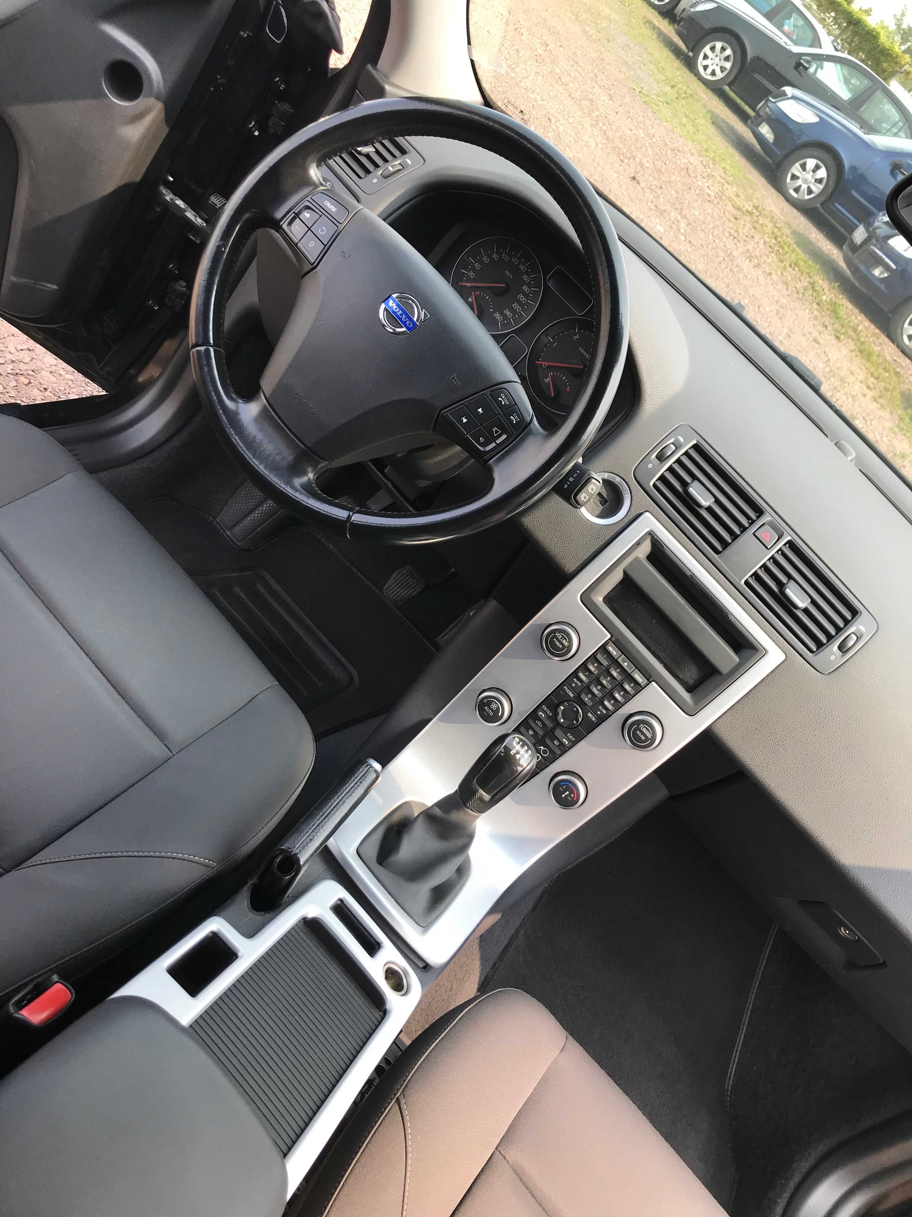 VOLVO V50 1.6d 114KM 2010r. Klima 6-bieg 5 litrówON/100km Nowy rozrząd