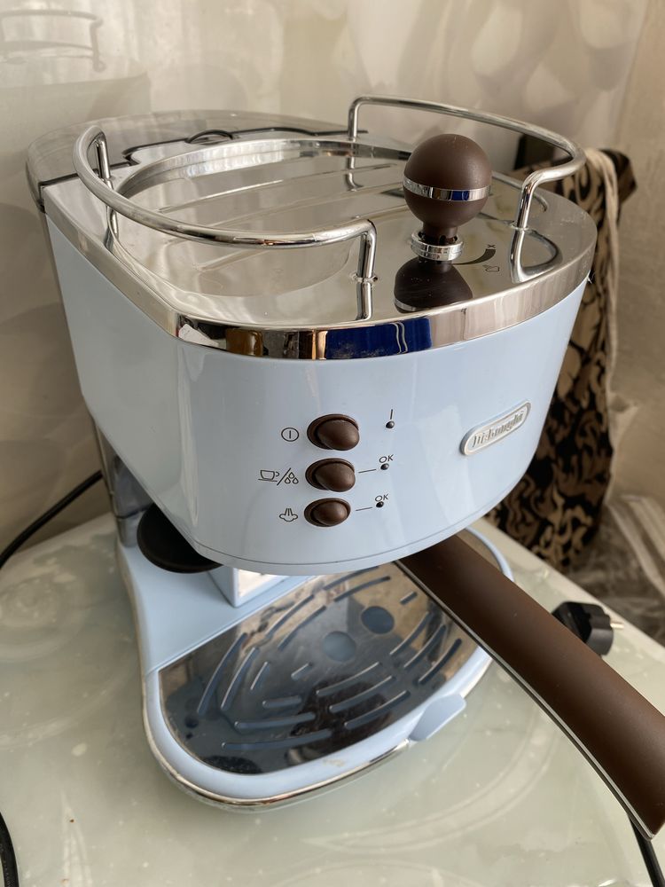 Кофе машина Delonghi