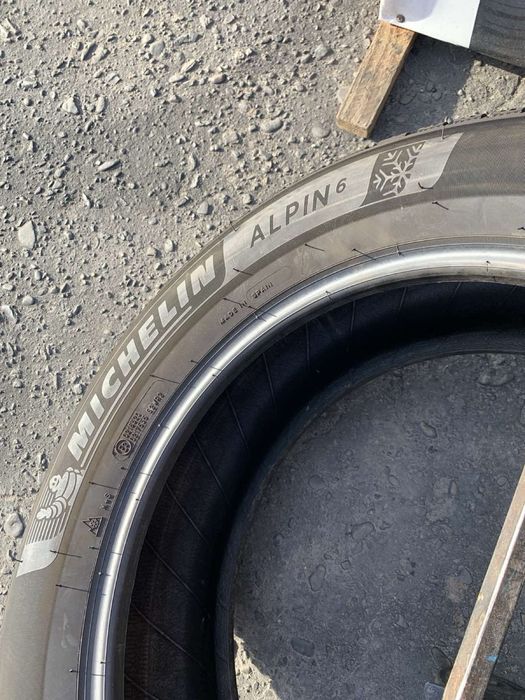 Шини 215/60 R17 пара Michelin 2023р зима 7мм