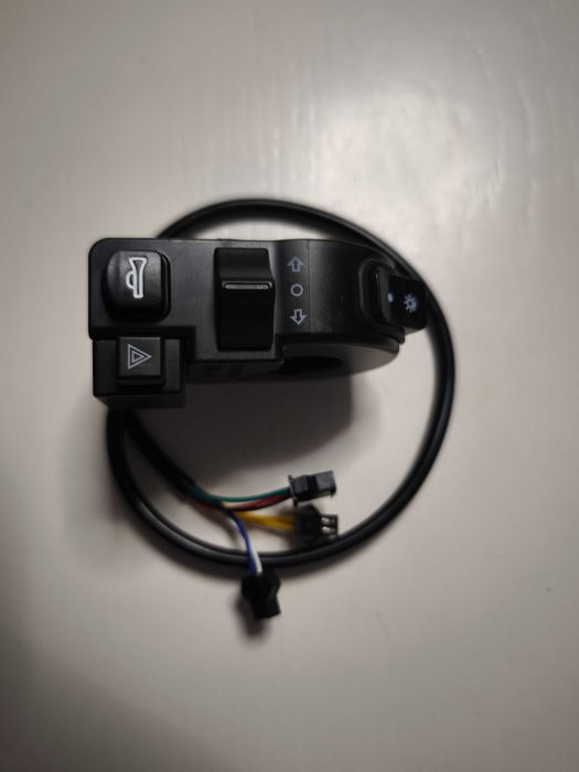 Przełącznik H4in1 wielofunkcyjny,uniwersalny,hulajnoga,skuter,rower