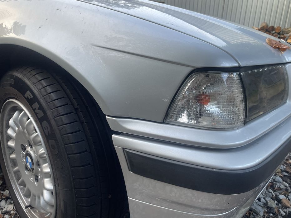BMW E36 Compact 316i automat - uszkodzony