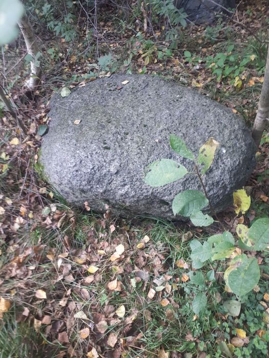 Duże kamienie polne