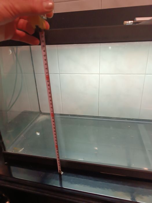 Aquário 1.00 metro comprimento, 40 altura, 30 largura usado +móvel +lu