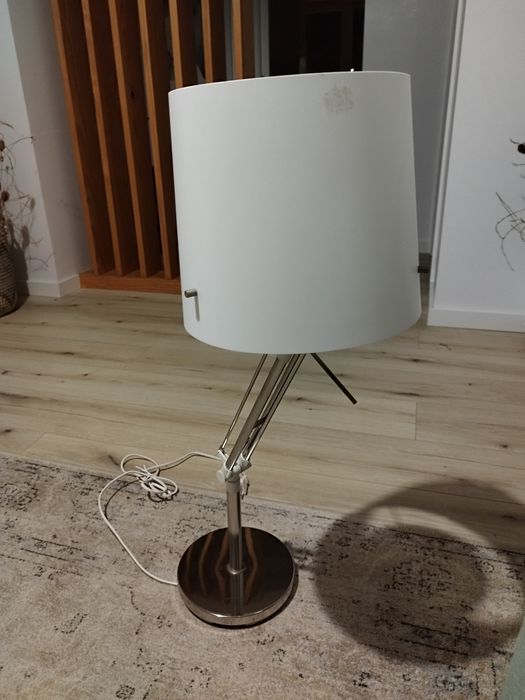 Candeeiro de mesa