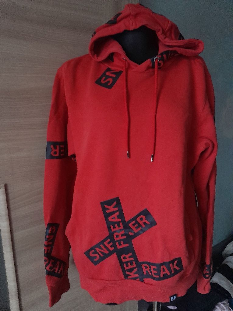 Fajna bluza z kapturem