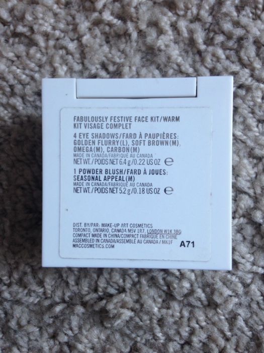Mac Soft Brown Omega cienie paleta cieni do powiek Snowglobe roz