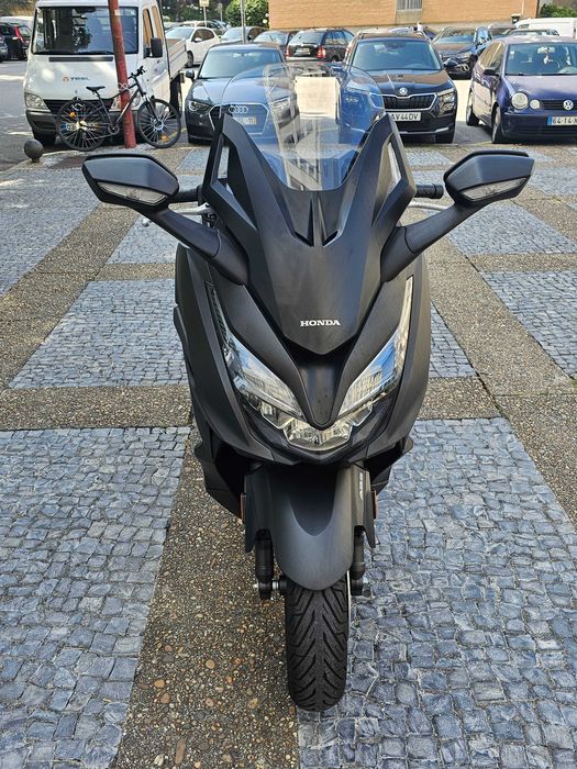 Moto honda forza 125