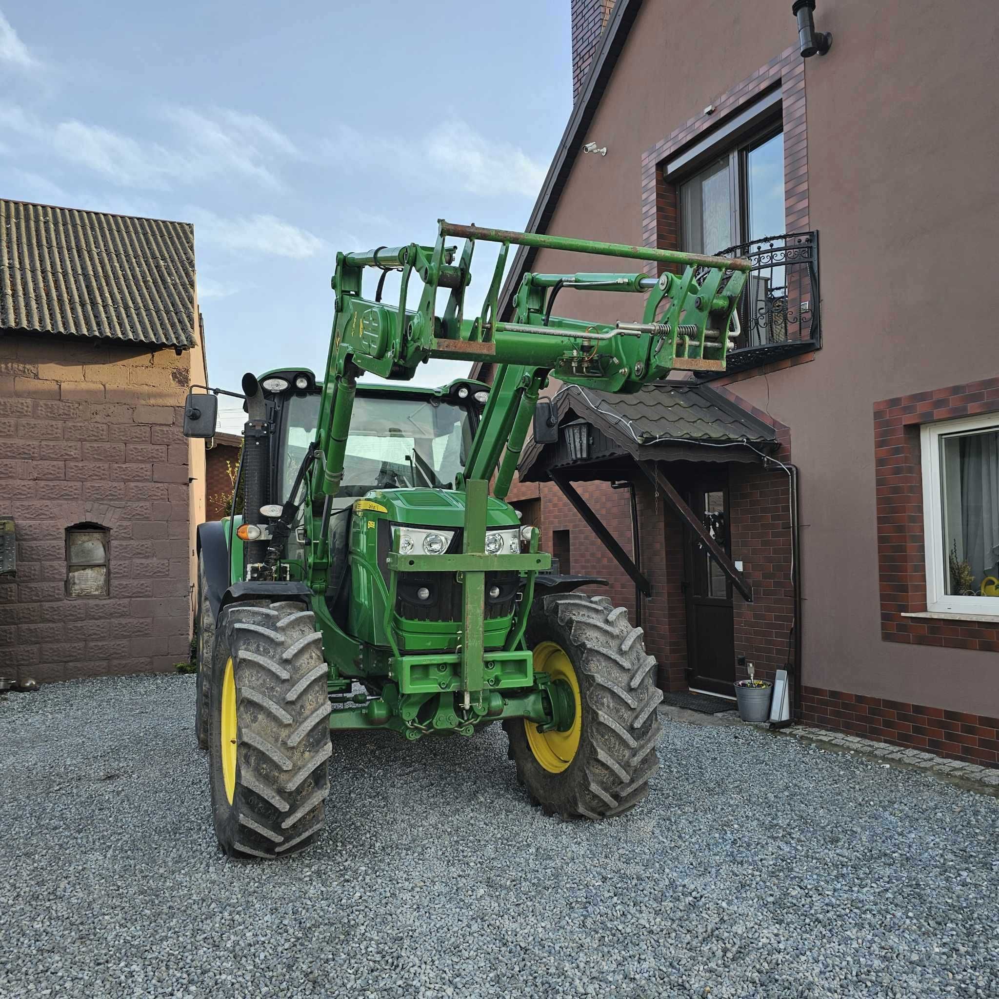 Ciągnik JOHN DEERE 6105 R-2012r