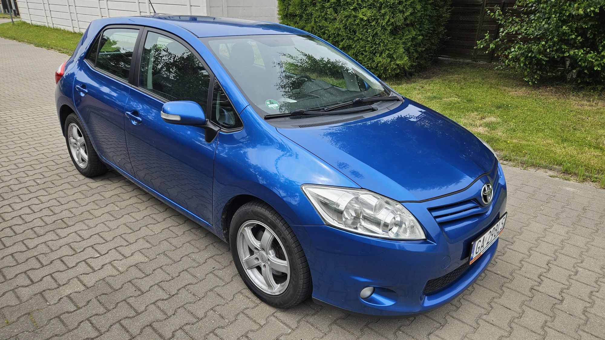 10r śliczna zadbana TOYOTA AURIS 2.0D4D 125KM od starszego Pana