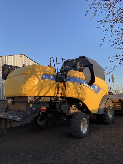 Зернозбиральний комбайн New Holland cx 6090