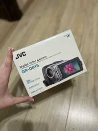 Цифровая видеокамера JVC GR-D815.