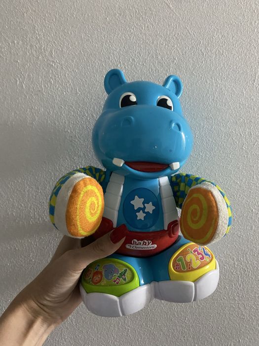 Бегемот музичний італійська мова