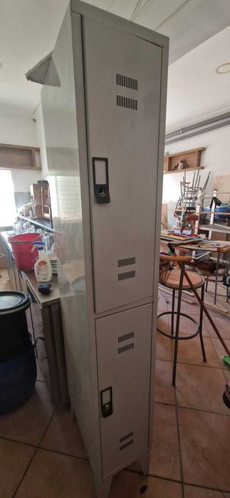 Cacifo com 2 portas