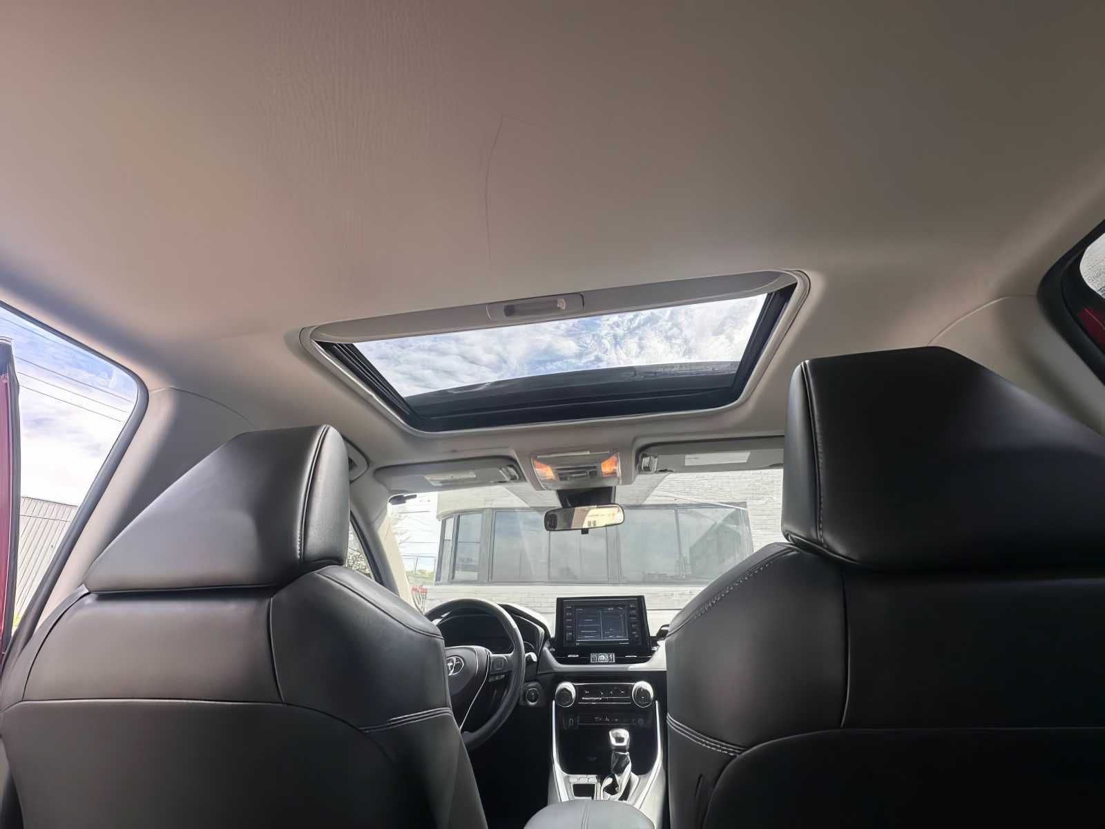 2020 Toyota RAV4 XLE Premium