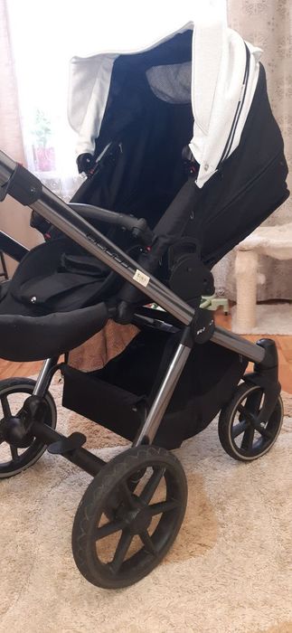 Коляска дитяча (Riko basic Qubus)