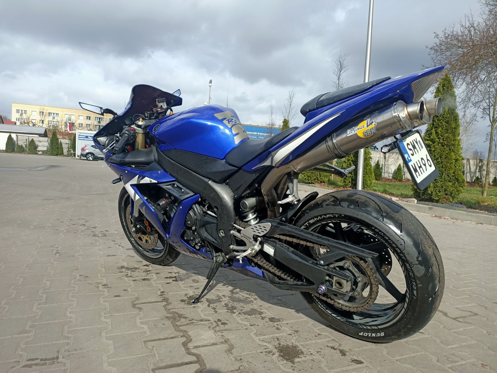 Motocykl Yamaha r1