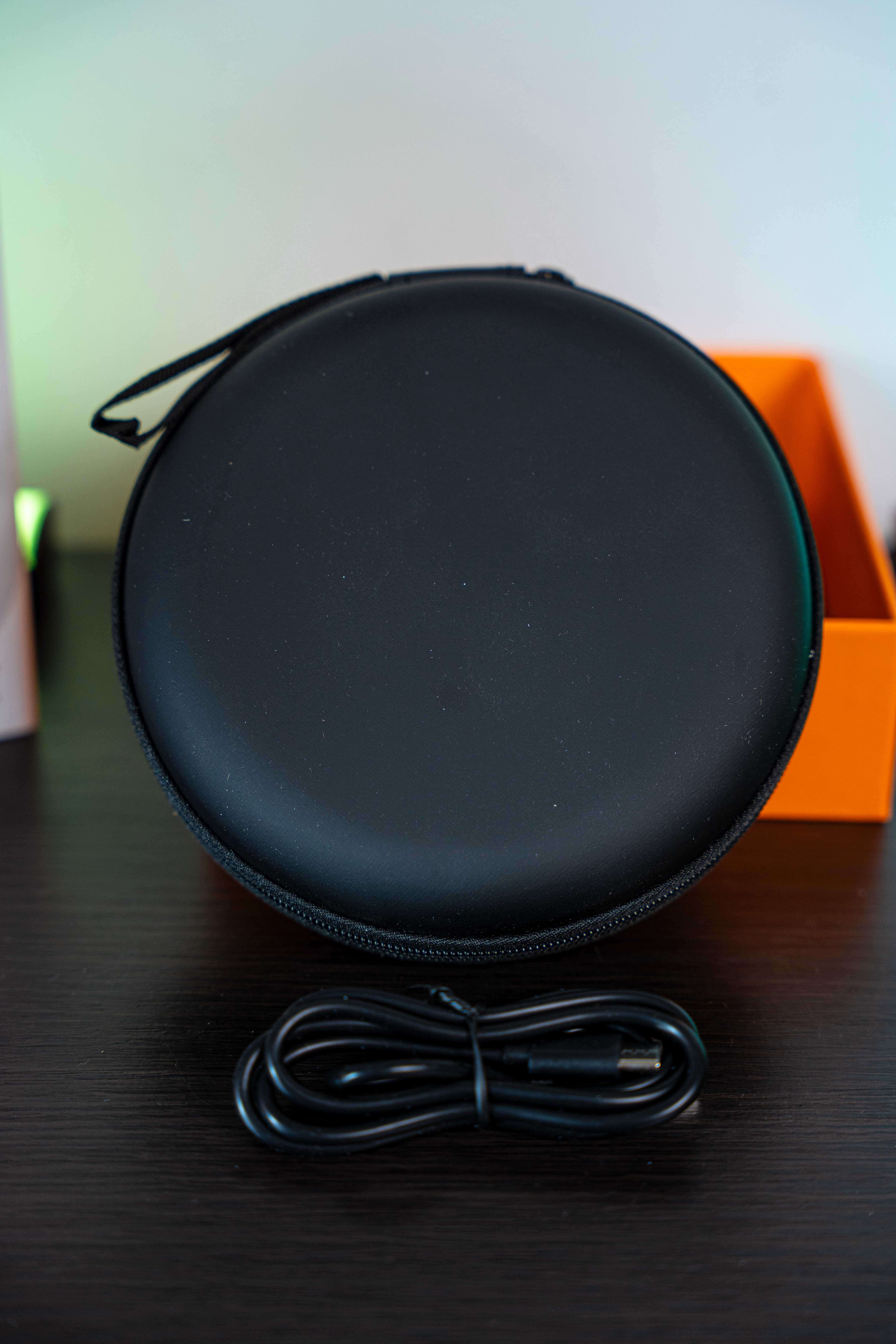 Głośnik bluetooth konferencyjny z mikrofonem Newline odbiór głosu 360°