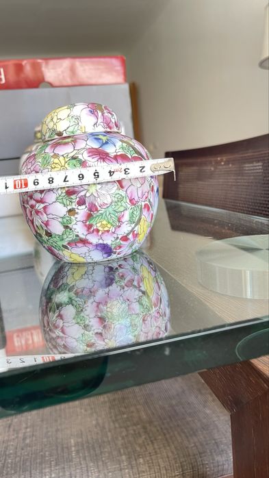 Pote de Macau motivo floral