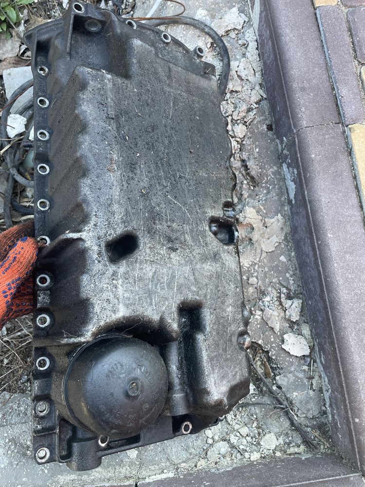 Поддон вольво s60 b5244s 2.4 бензин 1275868а