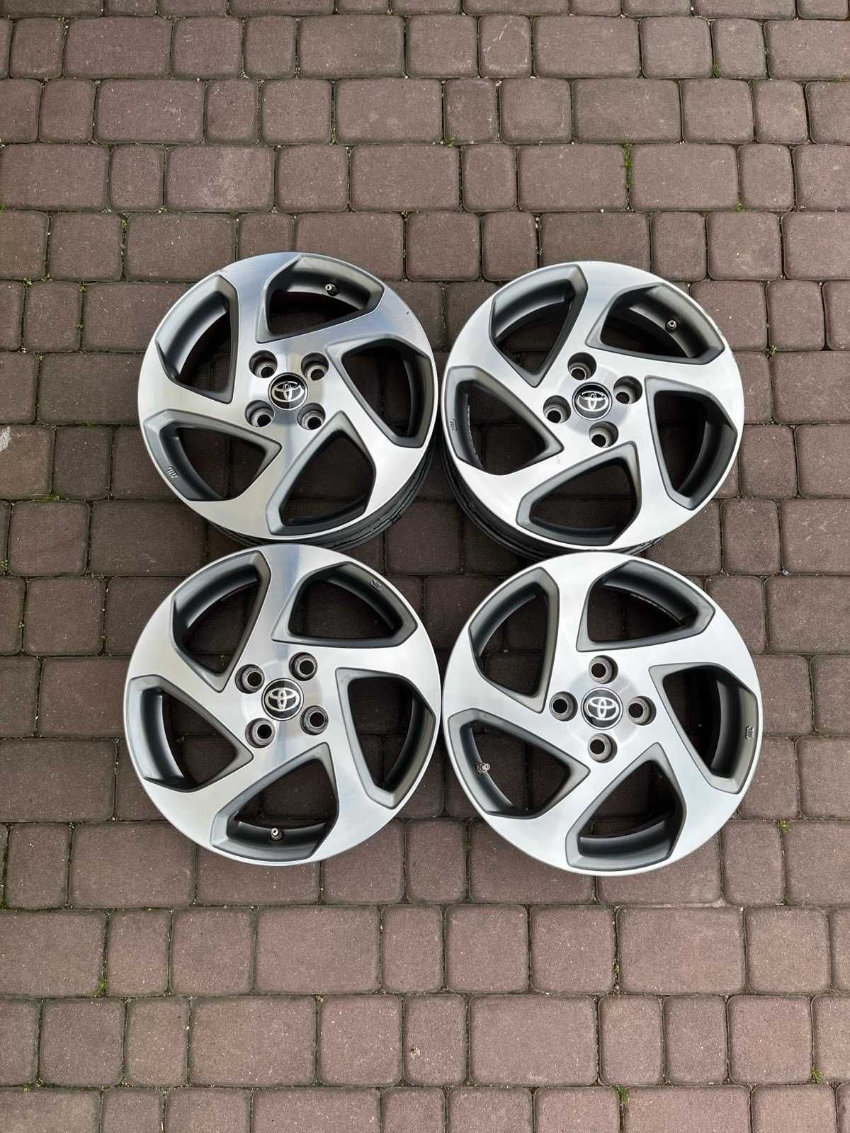 Oryginalne alufelgi Toyota 4x100 15 cali CZUJNIKI Yaris Aygo