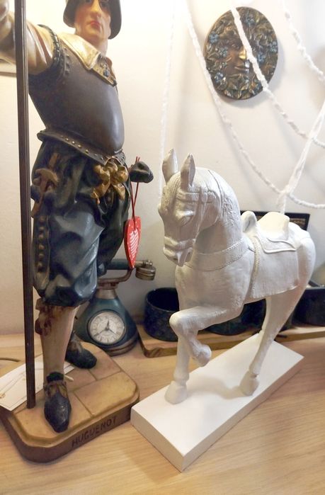 Estátueta vintage cavalo Branco Gesso decoração 35 cm x 35 cm