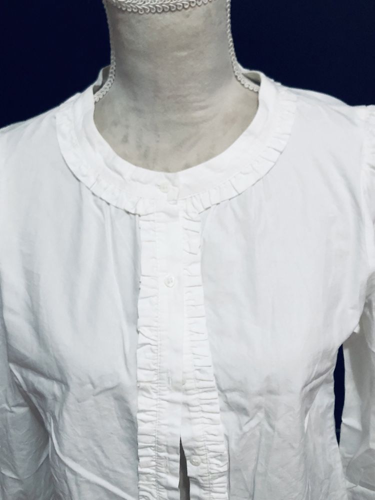 Blusa branca  com folhinhos Zara