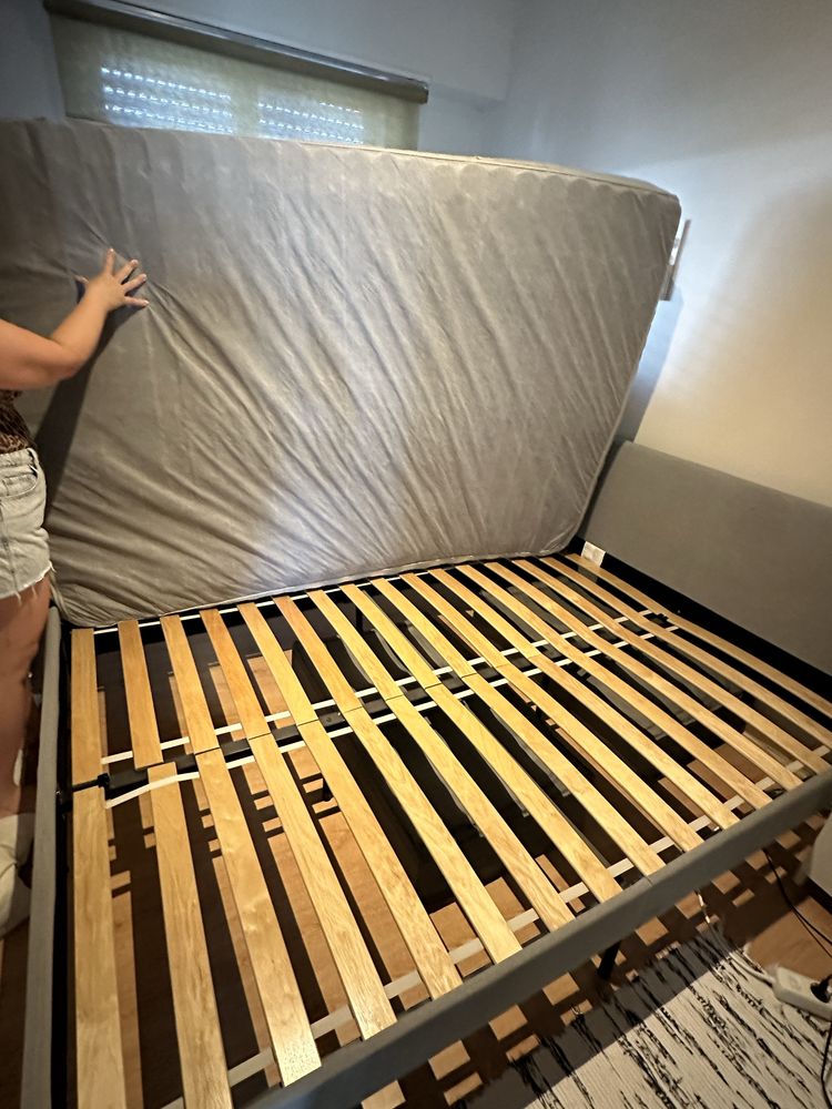 Cama de casal com colchao