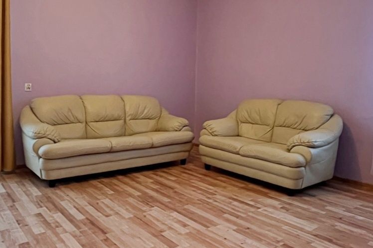 Sofa 2 os i 3 os. (rozkladana) oddam ZA DARMO