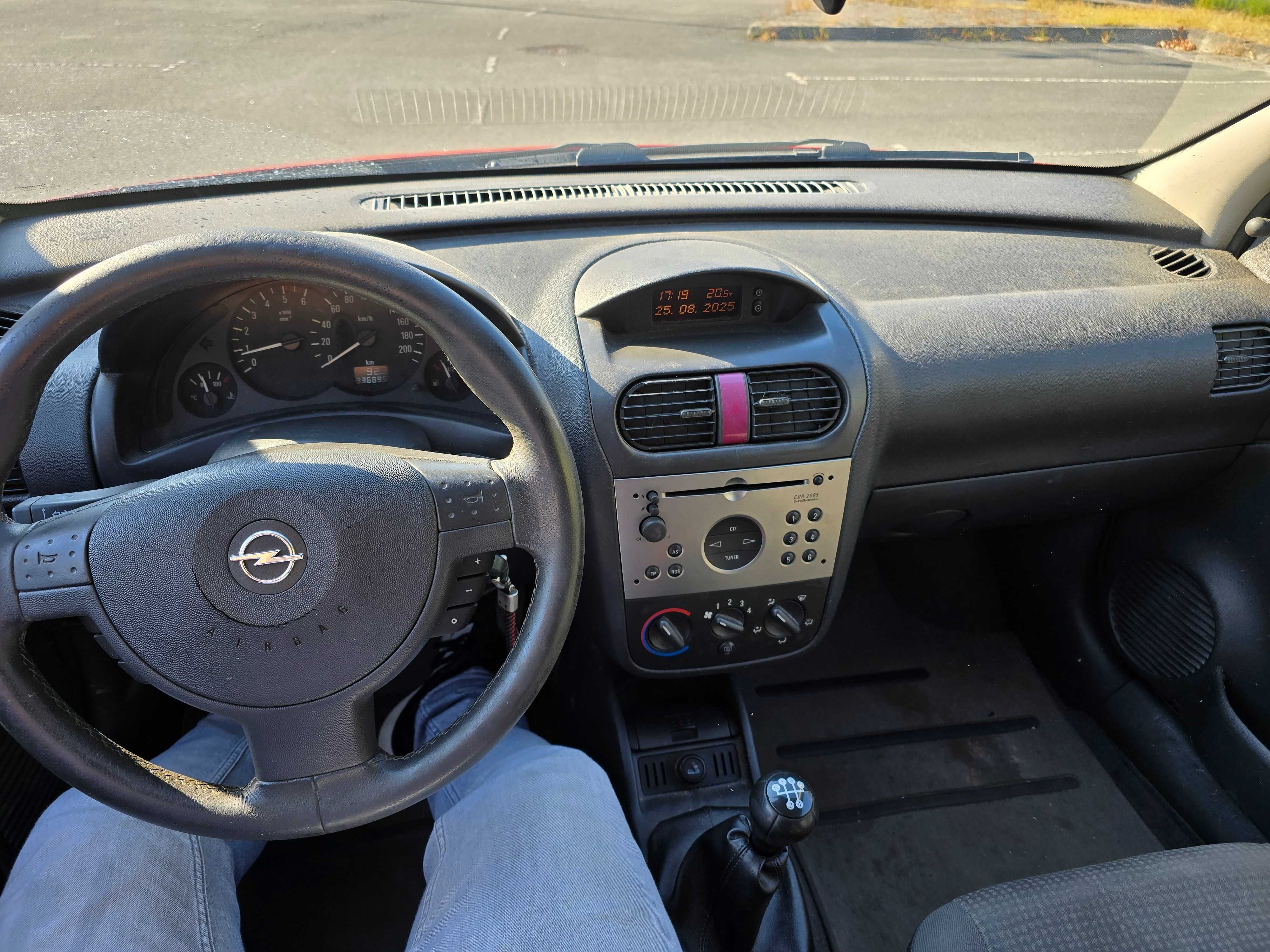 Opel Corsa C 1.7 DI (2 lugares)