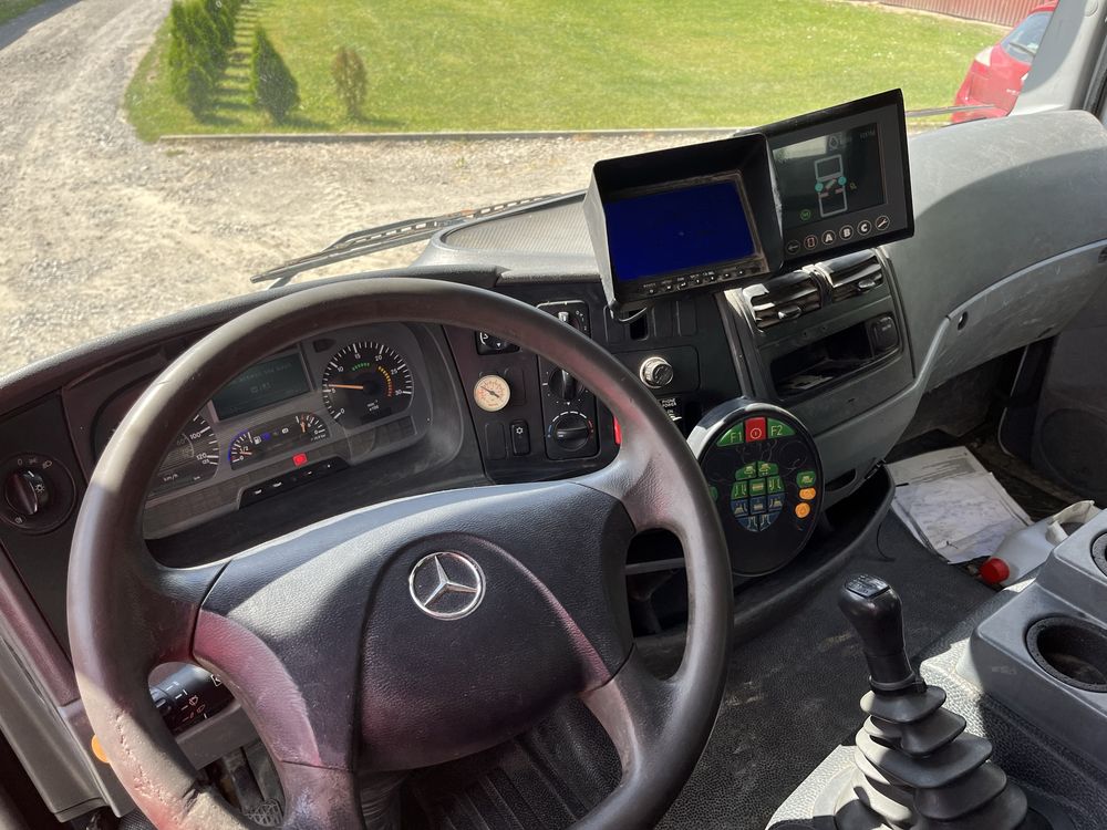 Mercedes Atego zamiatarka SCARAB MERLIN Hydrostatic 2010r euro 5