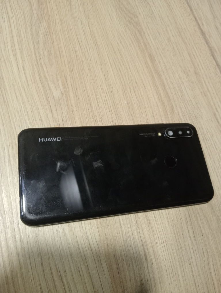 Huawei P30 lite.