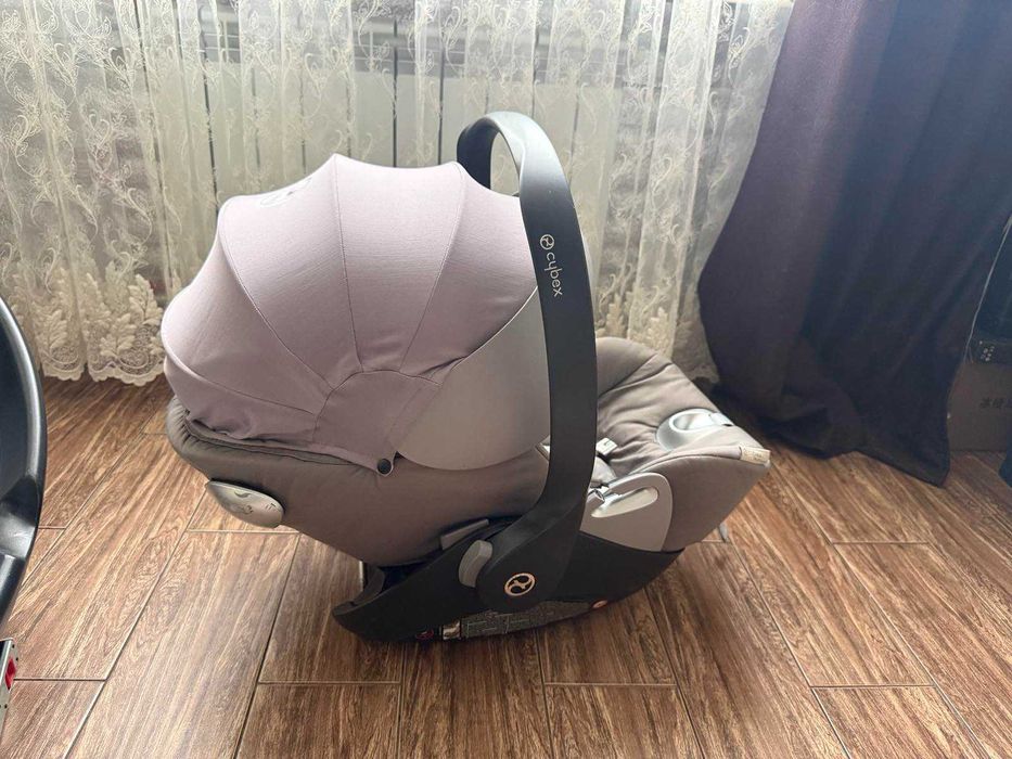 Автокрісло CYBEX Cloud Q Platinum з базою(ISOFIX) та адаптерами