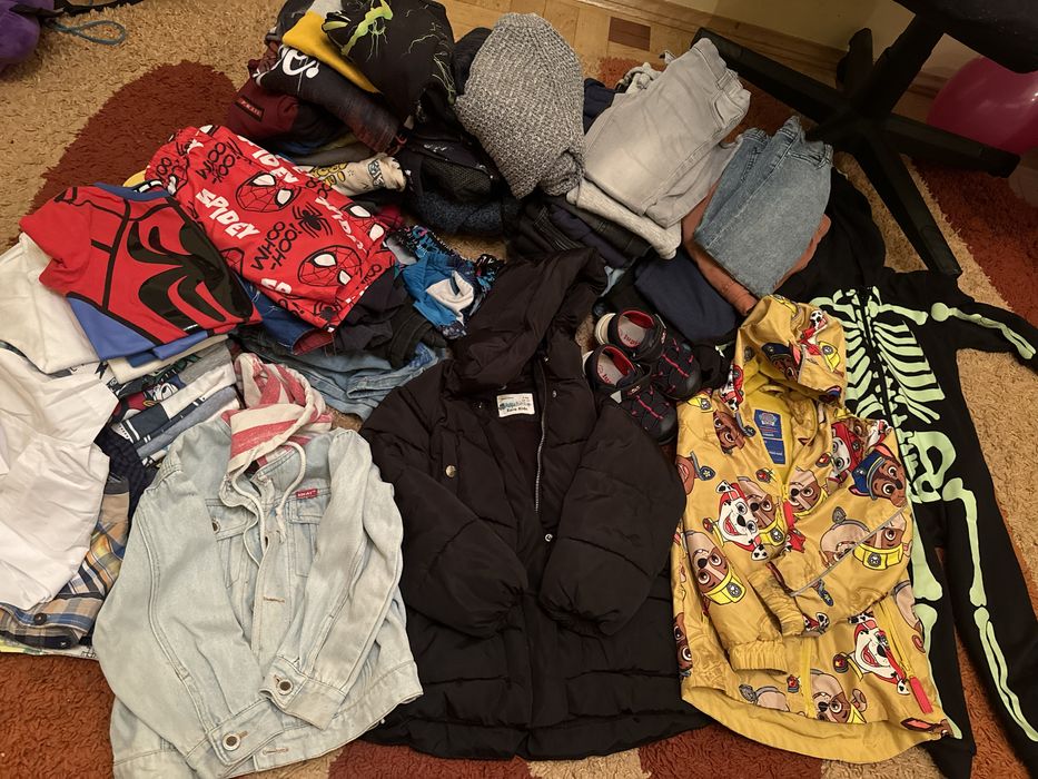 Дитячий одяг (лотом)все в доброму стані ,Zara,Prada