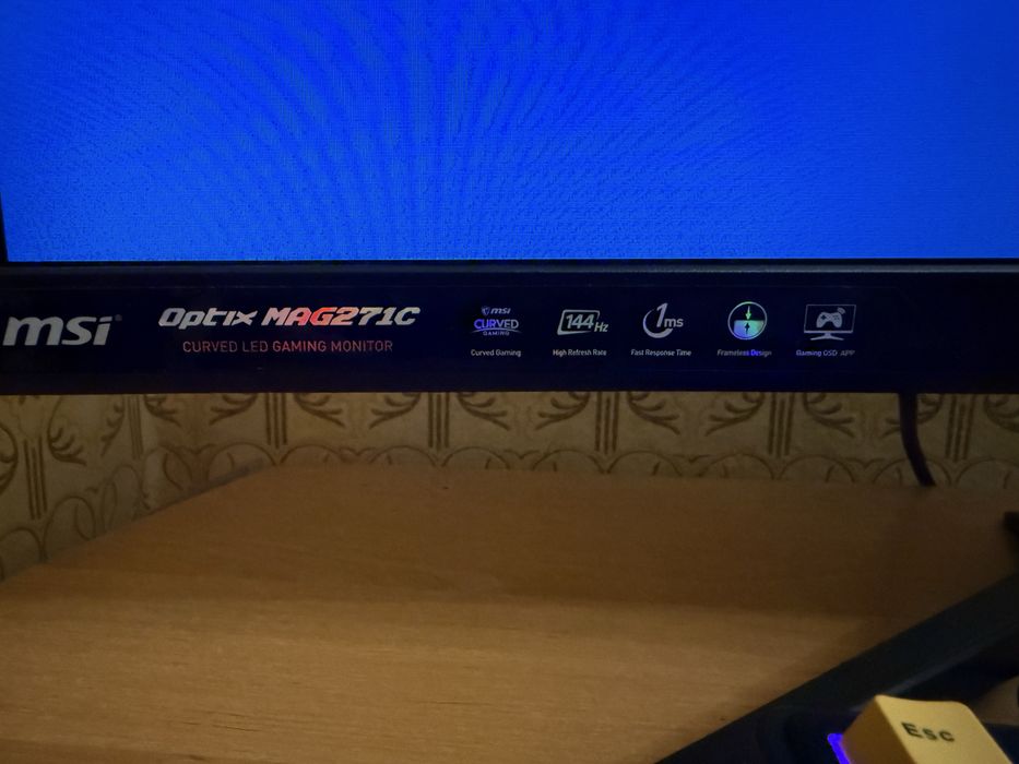 Монитор MSI Optix MAG271C