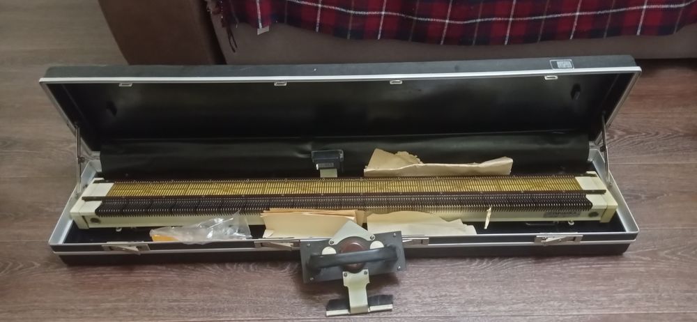 Плоско вязальная ручная машинка пвр сумчанка