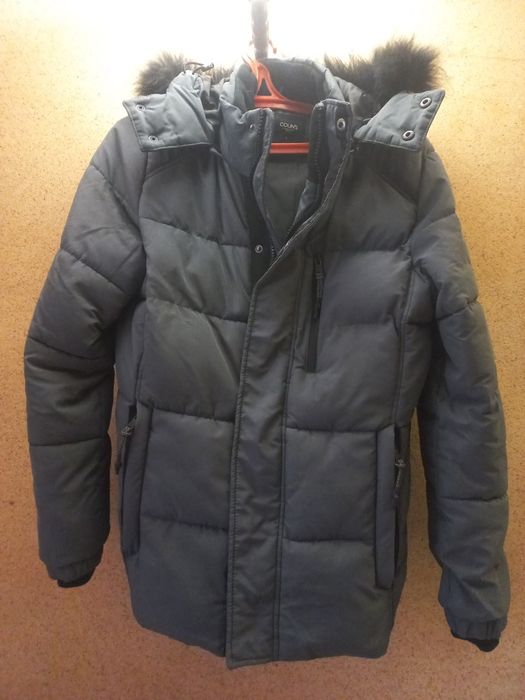 Продам брендовую куртку.