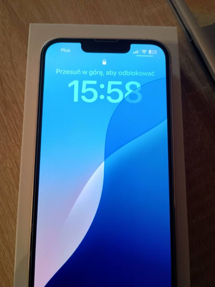 Iphone 13 dobrym stanie