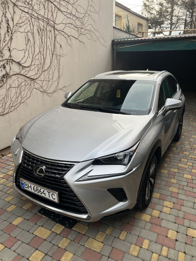 Lexus NX300 luxury