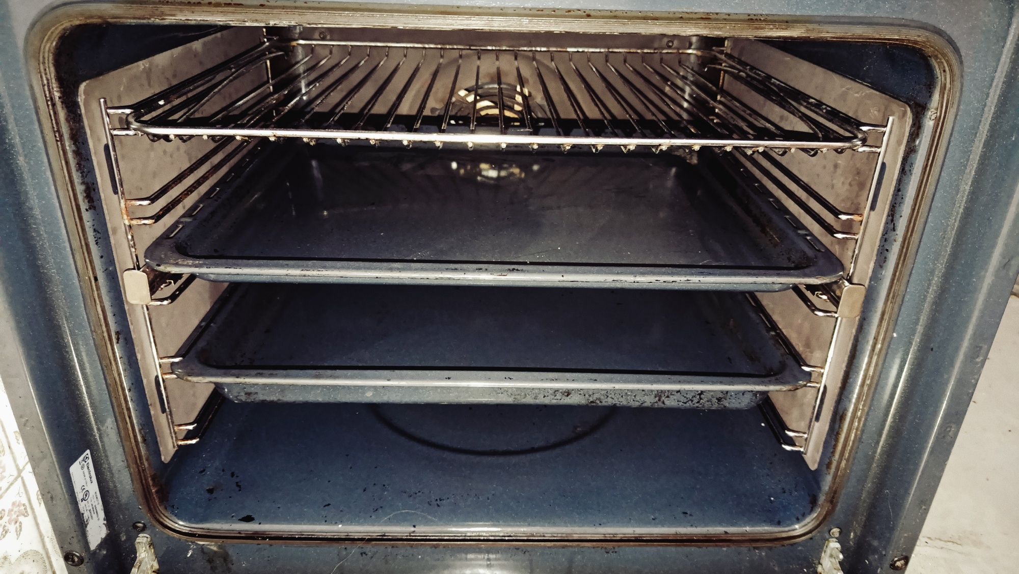 Piekarnik Electrolux z funkcją pary  EOD6C71Z SteamBake