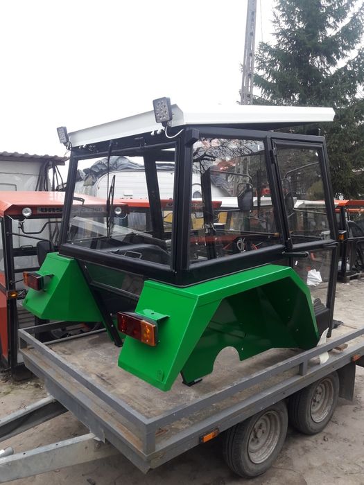 Kabina kabiny Ursus ciągnik traktor maska  C-330 C-360 Mf Bizon