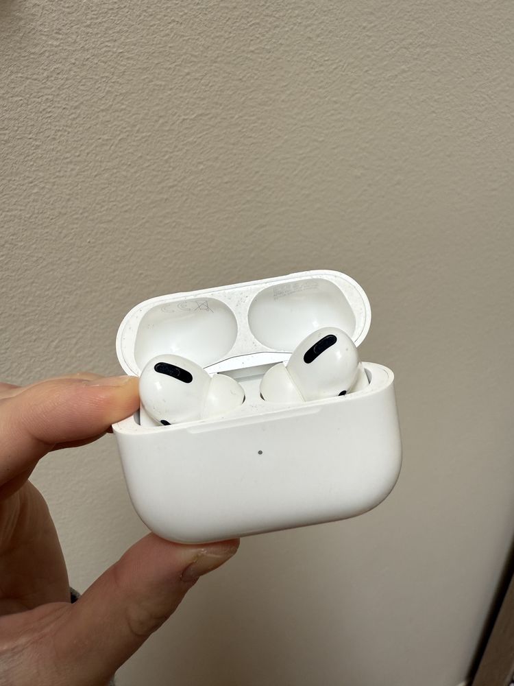 AirPods Pro problem z łączeniem się