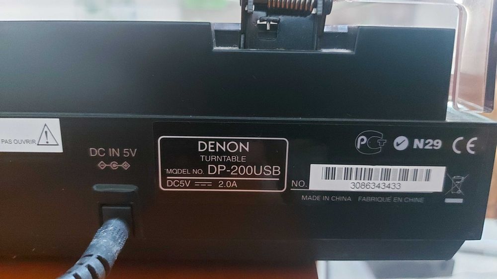 Gira-Discos Denon DP-200USB – Automático / Conversão USB