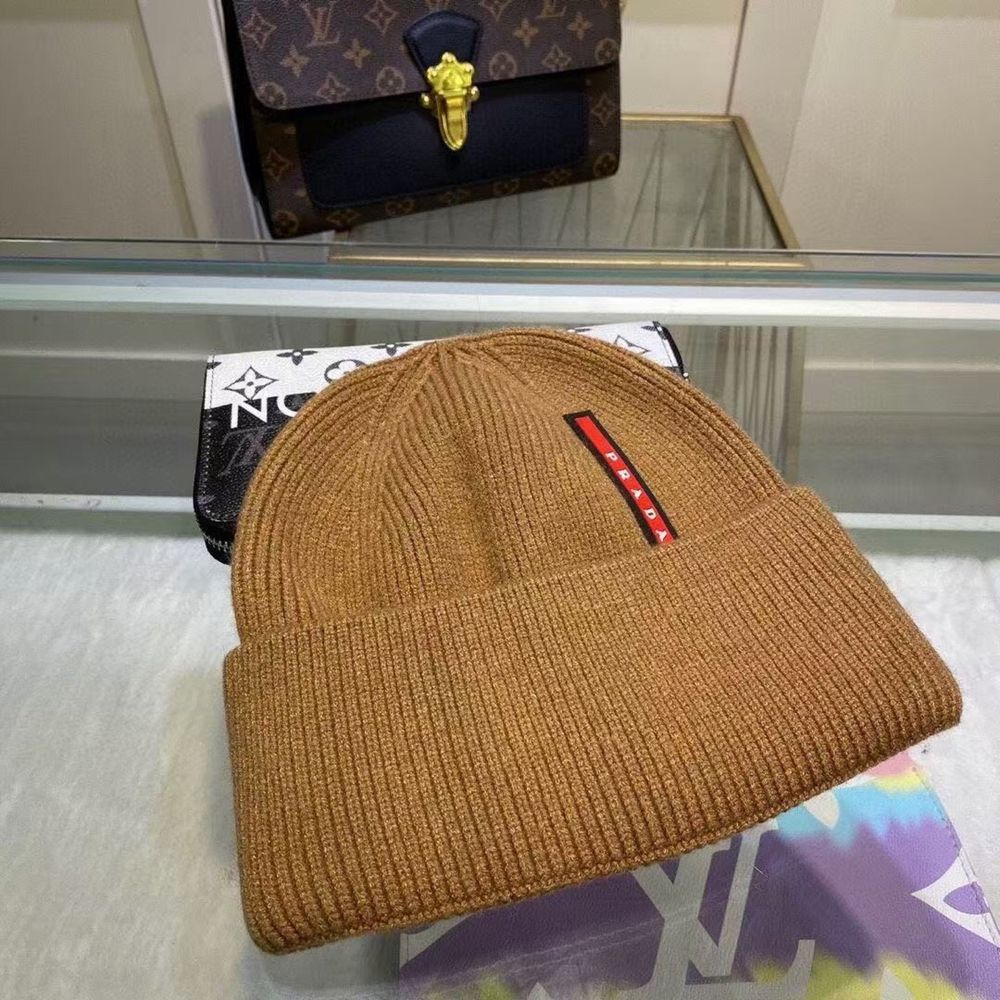 Шапка Prada Hat