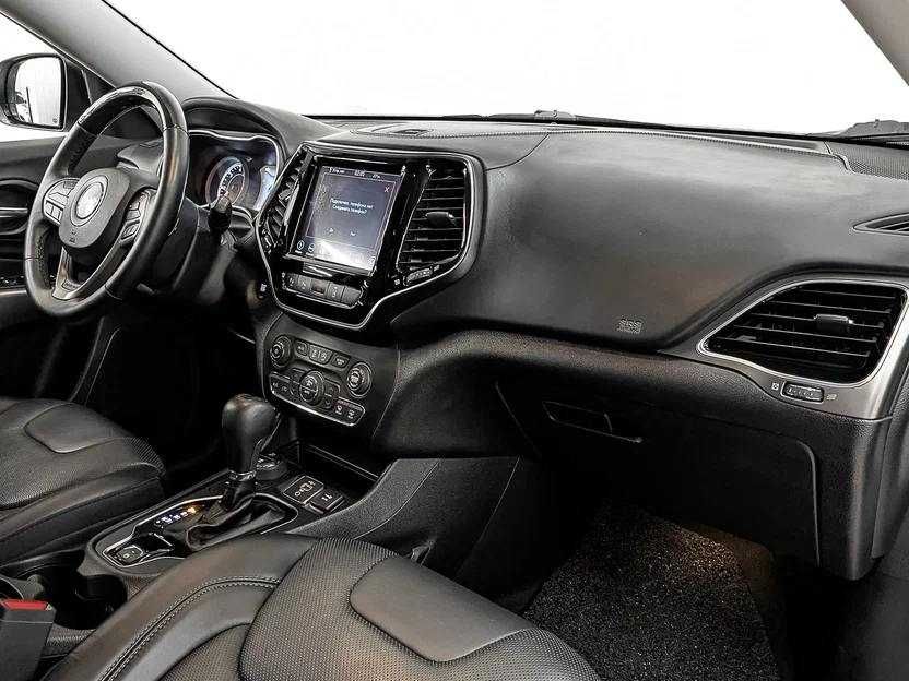Jeep Cherokee 2020 рест