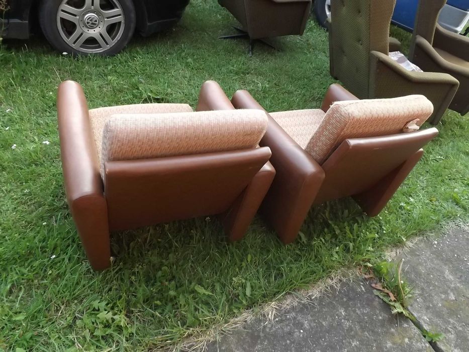 Fotele klubowe obrotowe PRL brązowe na kółkach lekkie zadbane Vintage