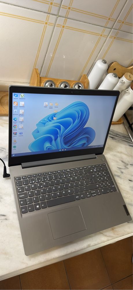 Lenovo IP3 muito pouco usado