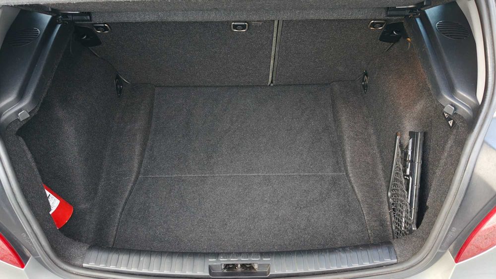 BMW 1 E87 2.0i benzyna 150km przebieg 170tyś oryginalny