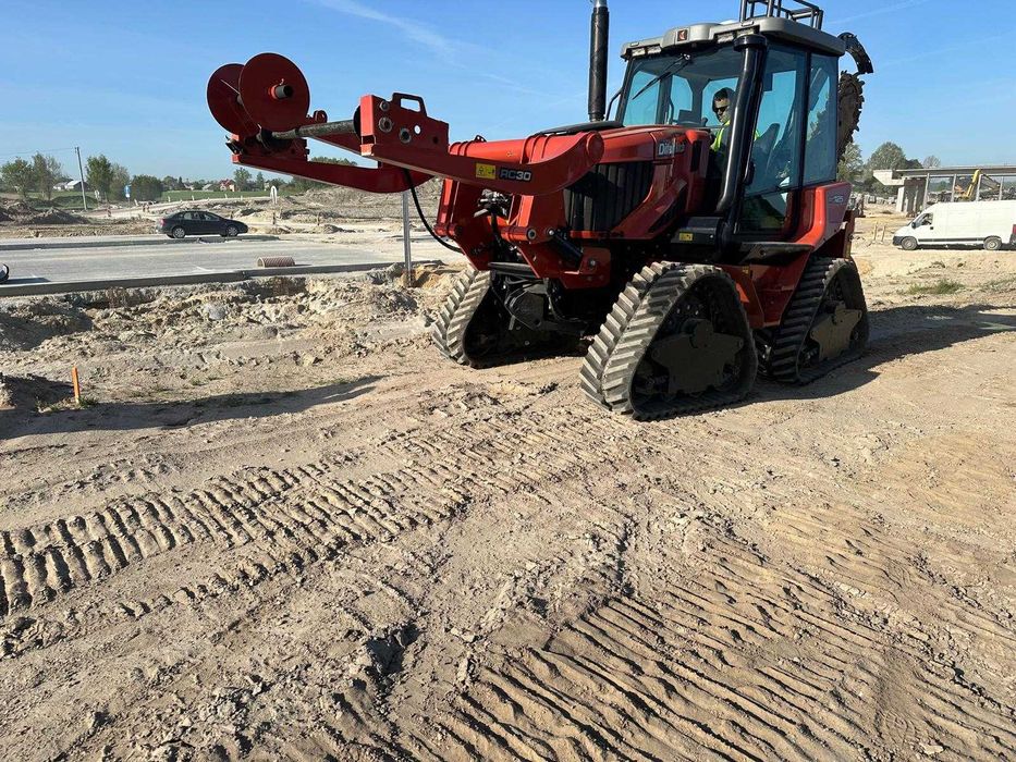 USŁUGI koparką łańcuchową Ditch Witch RT125Q pługoukładacz , wynajem