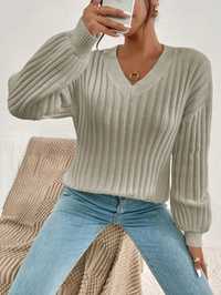 Sweter prążkowany z dekoltem V wiskoza M 38