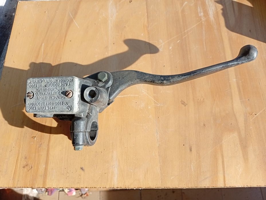 Ручка тормоза правая на мопед